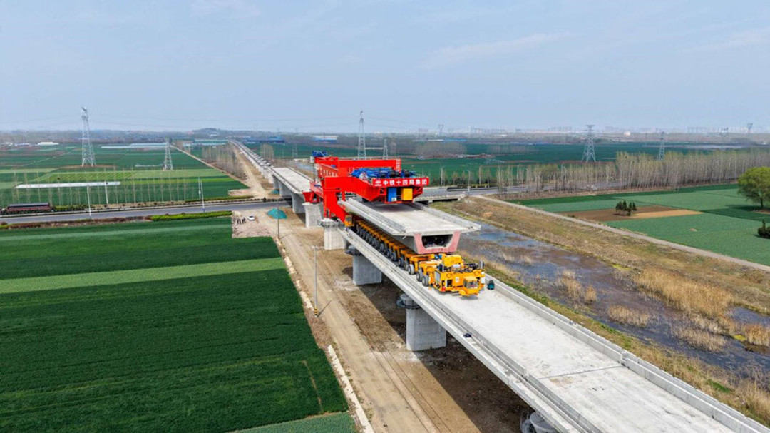 京沪二线建设提速！潍宿高铁罗庄区沂堂段架梁工作顺利收官